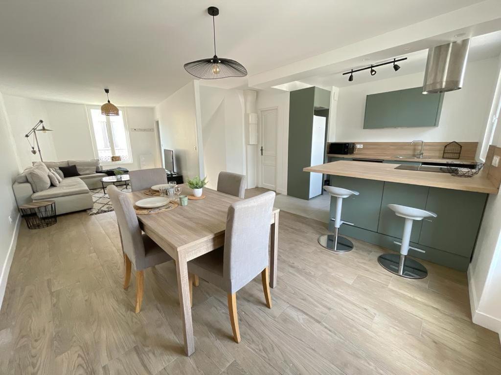 La Grenouillere Apartment บรี-กงต์-โรแบร์ ภายนอก รูปภาพ