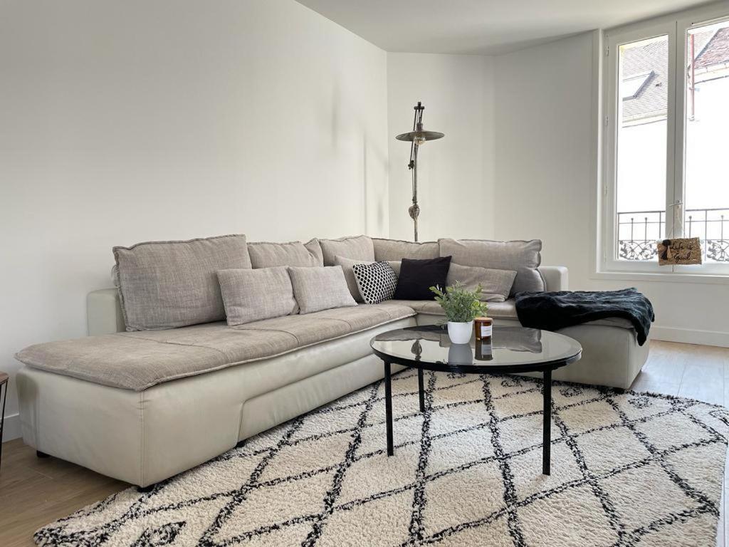 La Grenouillere Apartment บรี-กงต์-โรแบร์ ภายนอก รูปภาพ